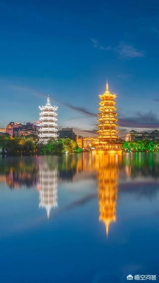 上联:人生修行先问道，(邀请朋友赐下联？