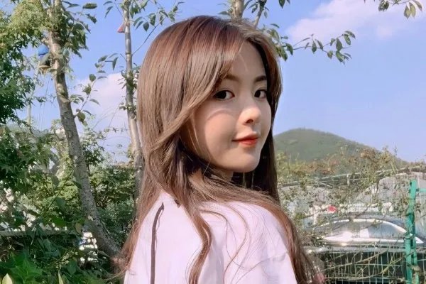 杨超越与老板吵架，是什么给了她吵架的底气？