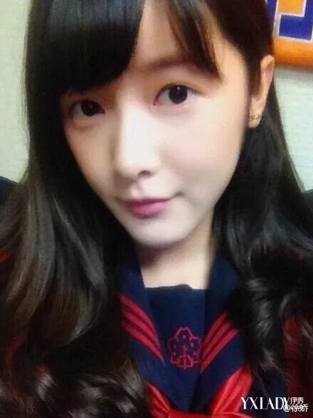 周星驰的干女儿徐娇晒泳衣照网友怀疑“变脸”