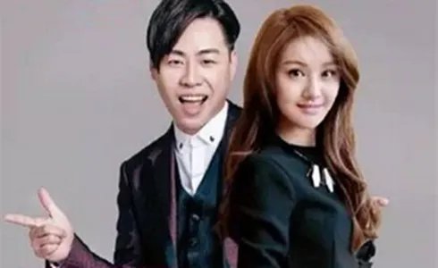 话题大王胡彦斌否认分手 当众表示只是因为工作分开一段时间