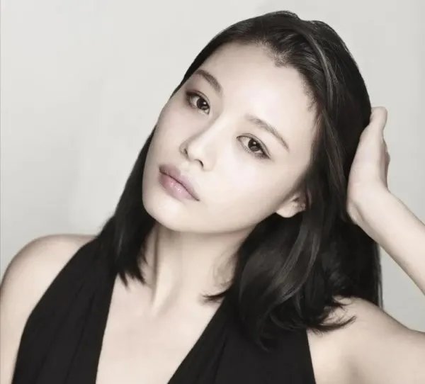 哪位杠精曾发话章子怡很虚假，现在直指汪峰？