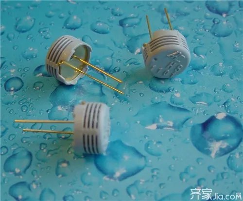 湿度传感器工作原理 不同种类原理不同