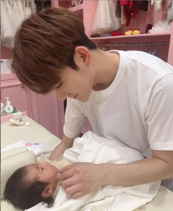 44岁咸素媛与小18岁老公和好这是炒作吗？