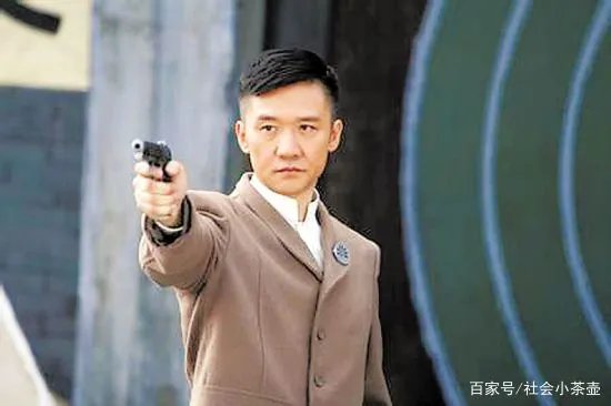 黄志忠与柯蓝恋爱九年之久，柯蓝揭穿黄志忠丑恶嘴脸，为何从不提结婚二字？