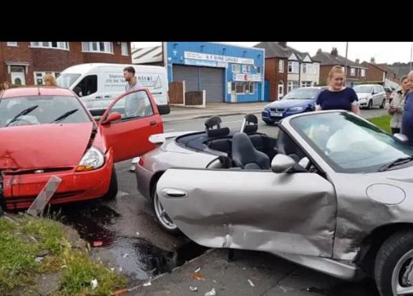 与保时捷女司机剐蹭被扇耳光，为什么这女子如此猖狂？