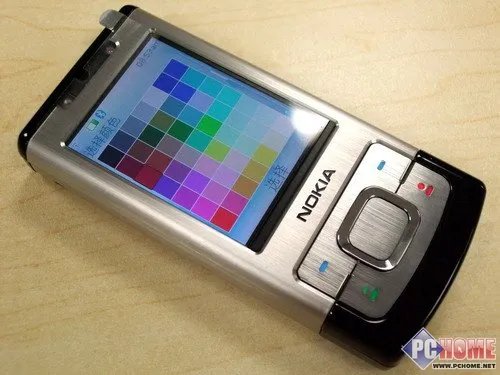 握持手感 周边按键 1600万色屏幕