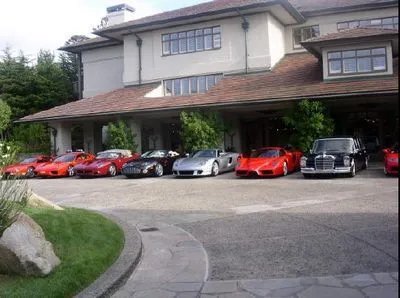 贝克汉姆豪宅跑车遍地 巨星豪宅奢侈令人发指