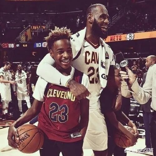 勒布朗詹姆斯还有多少才到达三万分？