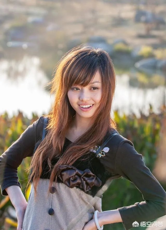 现在买佳能的m6微单过时了吗？m6二代太贵了对我来说，新手入门？