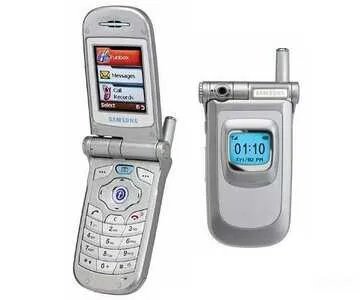 彩屏手机是哪一年出来的（彩屏手机先锋们的历史）