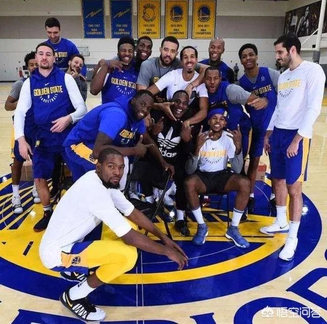 勇士大胜鹈鹕,火箭血刃爵士,全方位对比,西部球队,哪支最具冠军相?