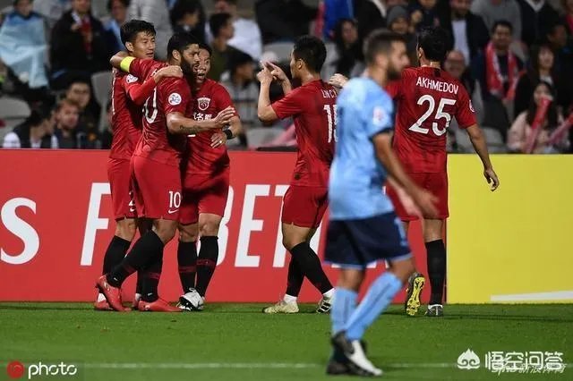 3-3！上港韧劲十足，三度落后三度追平悉尼，后防却漏洞百出，如何评价这场比赛？