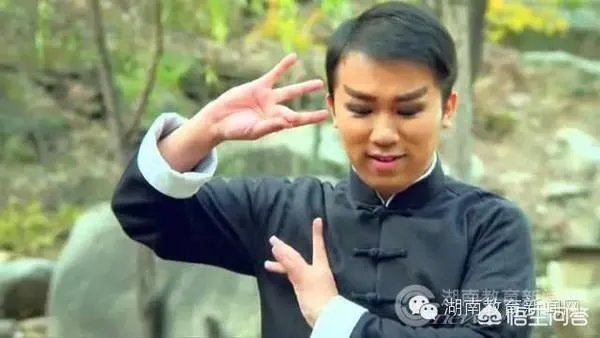 周星驰为什么能够看上卢正雨并让他出演《美人鱼》？