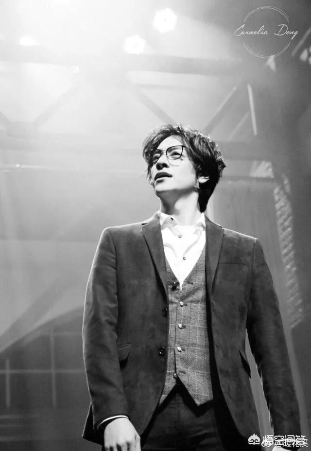 郑云龙退出《歌手》的原因是什么？大家怎么看？