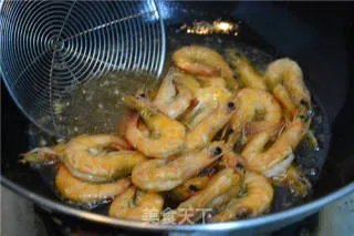 巧媳妇必须学会馋涎欲滴的【椒盐香酥虾】