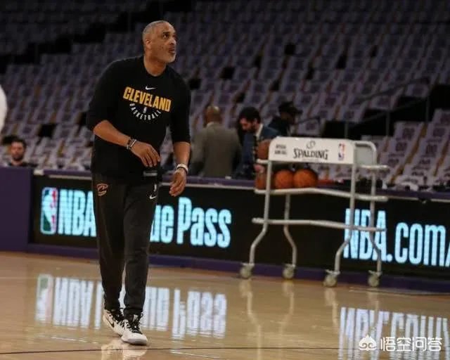 湖人双喜临门!浓眉宣布退出美国男篮安心备战新赛季,助教团再有大咖加盟,你怎么看?