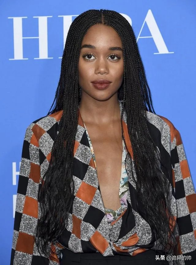 汤普森和女友法国度假秀恩爱，帕楚里亚无辜躺枪，你怎么看？