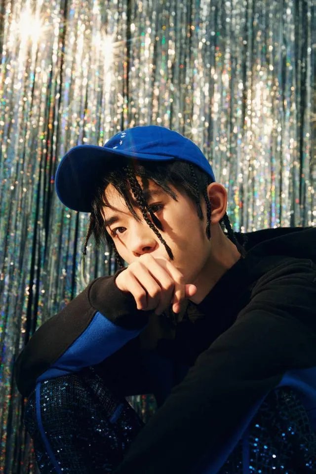 如何评价易烊千玺在十七岁生日会上面的表现？