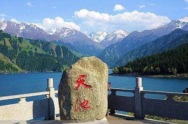 新疆的风景有哪些