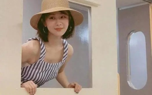 网友偶遇杨紫具体什么情况：在哪里偶遇的小猴子好清新