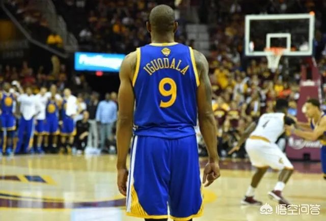 考辛斯来到勇士后，勇士在关键时刻的终极阵容会有变化吗？