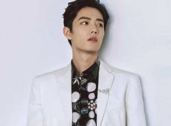 肖战在情人节直播唱跳，他是要为粉丝发放福利吗？