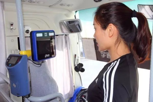 滕州学生服务联系方式