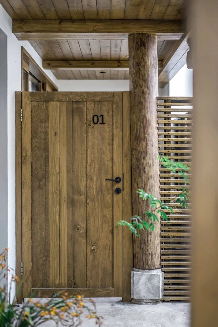 【优雅干净民宿客栈设计】整个客栈的外观设计和内饰做工都用到了...