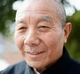 时隔12年被孙红雷一眼认出的群众演员,叫什么名字?