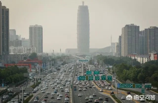 郑州开始实行单双号限行措施，限行能换回蓝天吗？
