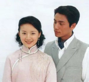 曾合作《金粉世家》，当众人宣布“董洁是我的”，陈坤和董洁是什么关系？