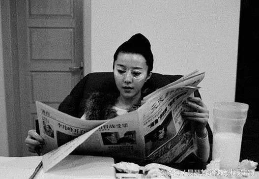 范冰冰穿长袖礼服领奖,背后的原因让人心疼?