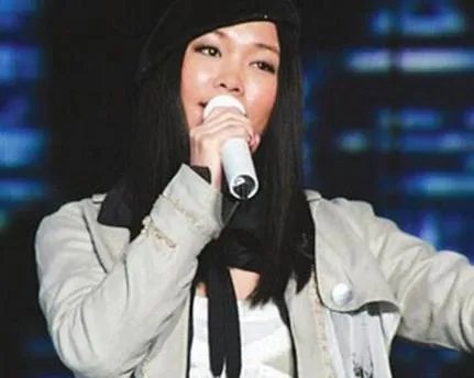 歌手许美静近况如何?