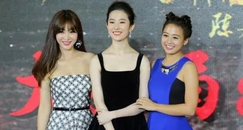 娱乐圈有哪些名副其实的「合影杀手」？