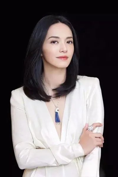 姚晨老公曹郁家世显赫有钱吗 已经结婚有了孩子
