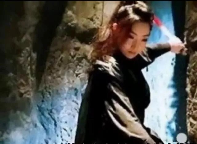 《楚乔传》里蒙枫给楚乔送剑是在哪一集？