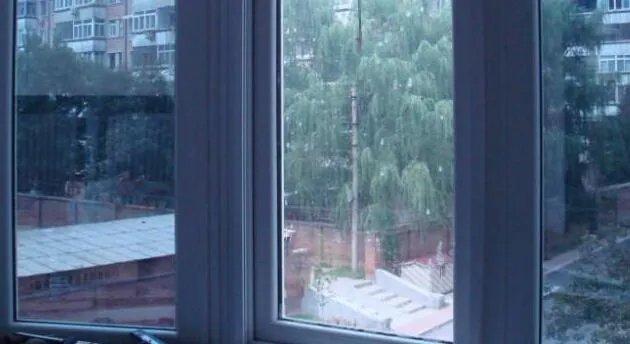 防紫外线的玻璃叫什么玻璃