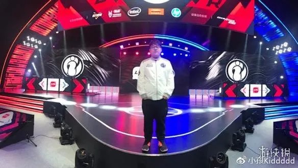 前IG战队ADC小孩游神宣布退役：我一辈子是IG的人！