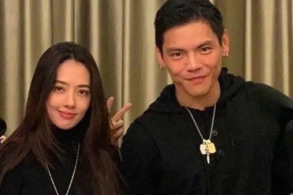 向佐郭碧婷婚礼明明很甜,为何有人说这只是一场交易?