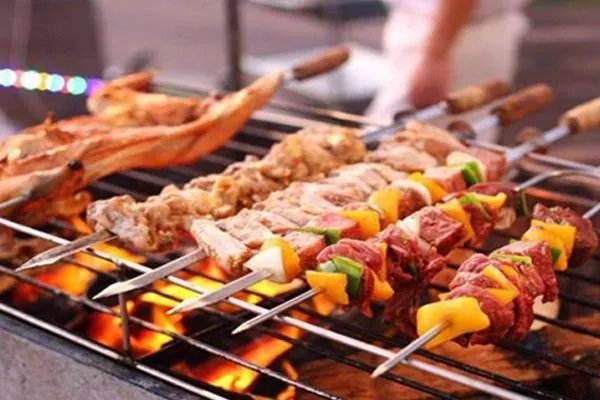 烧烤店潜规则，哪些肉类无法造假，来吃的人都是行家？