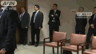 安倍晋三辞退