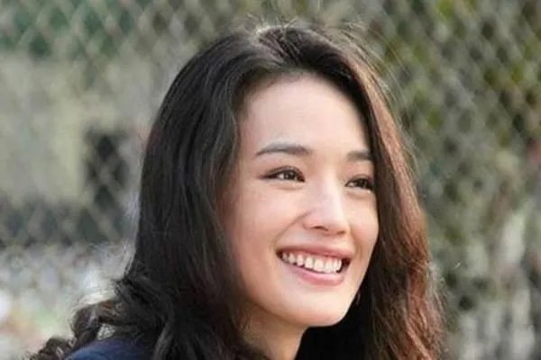 陈坤为舒淇庆44岁生日，舒淇颜值不减的窍门是什么？