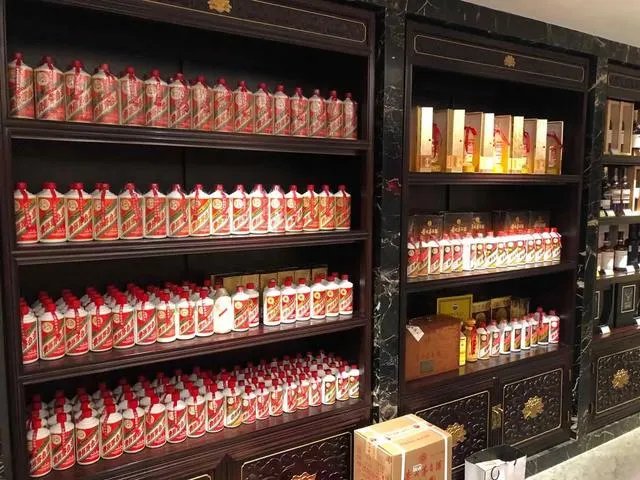 一瓶茅台酒，你认为到底能真正的值多少钱？