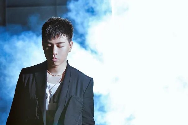 胡彦斌十大经典歌曲排行榜：《月光》上榜，第五太“烫嘴”