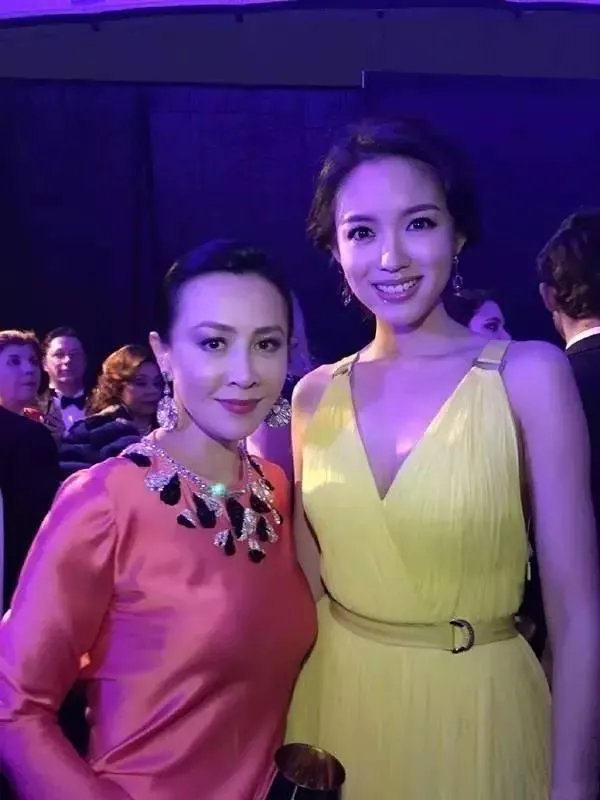 娱乐圈有哪些名副其实的「合影杀手」？