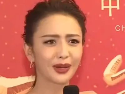 佟丽娅曾经主持过春晚，没有主持经验的她表现的怎么样？