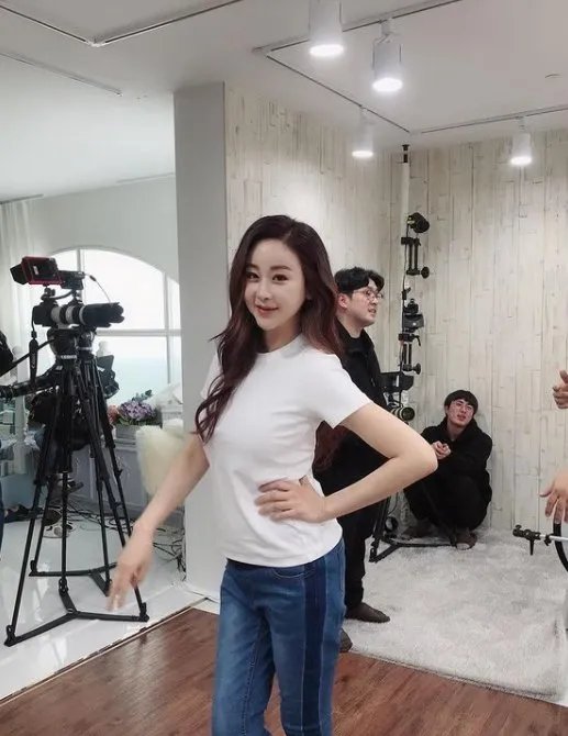 44岁咸素媛与小18岁老公和好这是炒作吗？