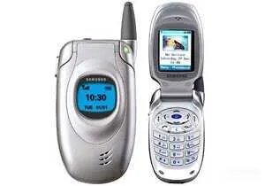 彩屏手机是哪一年出来的（彩屏手机先锋们的历史）