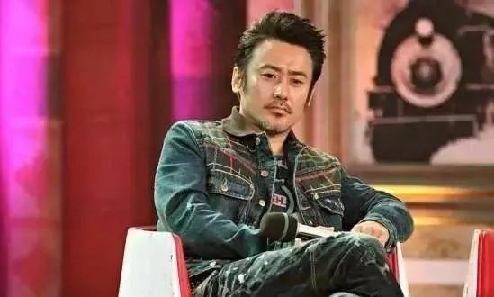 吴秀波和唐艺昕是什么关系?