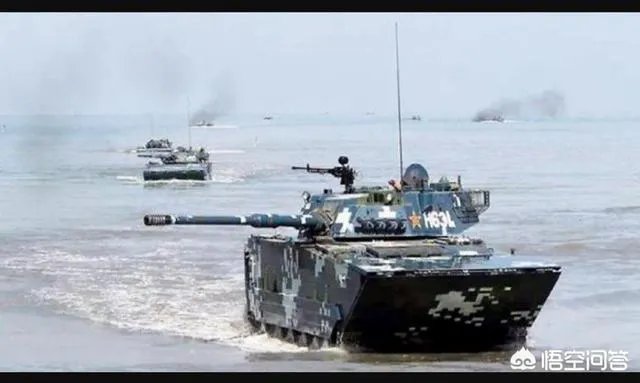 05式两栖步兵战车本身可以海上浮渡，为何还要用726气垫登陆艇运输？